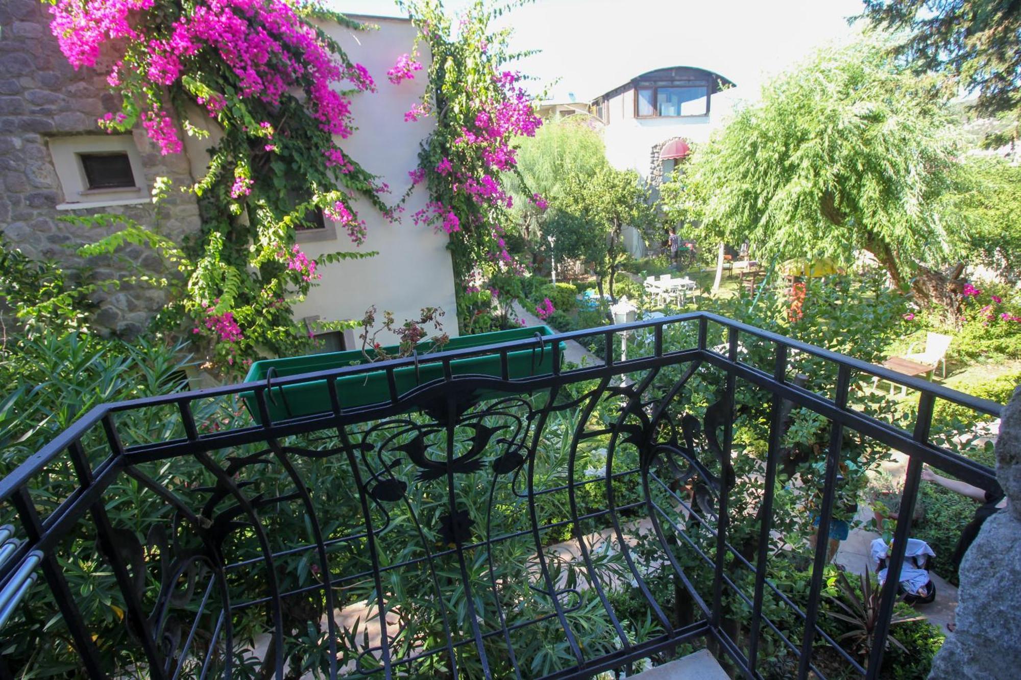 Bella Garden Hotel Bodrum Esterno foto